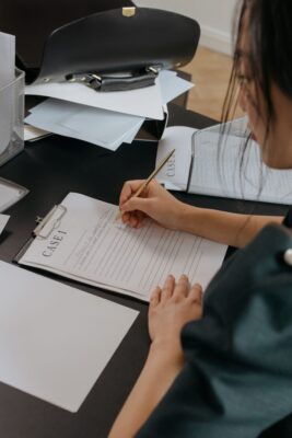 Study Suggests Non-Competes Disproportionally Stifle Opportunities for Women