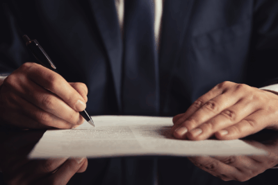 How much does a car accident lawyer charge