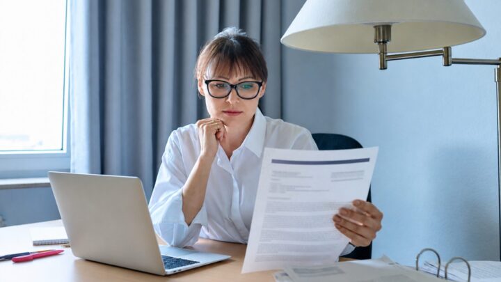 Federal employee reviewing an agency removal notice before filing an MSPB appeal