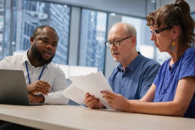 Franchisee and franchisor negotiating to resolve a franchise dispute